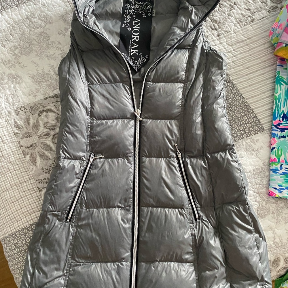 ANORAK Women's Silver Puffer Jacket